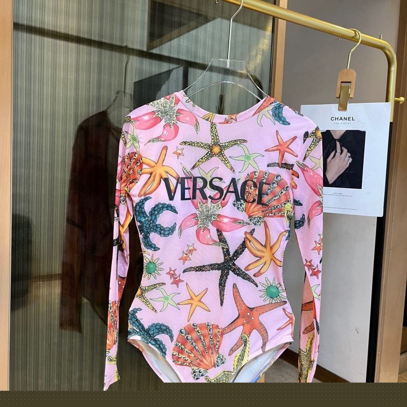VERSACE